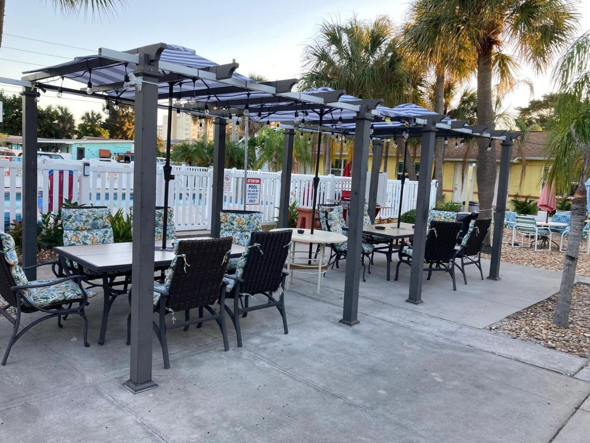 Bella Sirena Inn St. Pete Beach Bagian luar foto