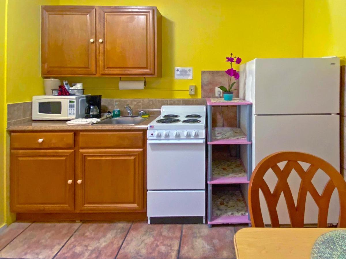 Bella Sirena Inn St. Pete Beach Bagian luar foto